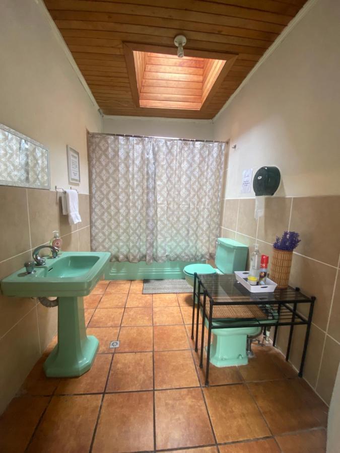 El Extranjero Hostal Antigua Luaran gambar
